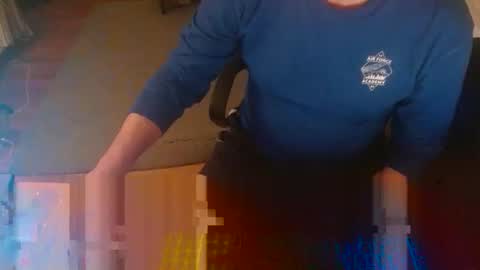 stephenhal9 online show from April 8, 4:23 am