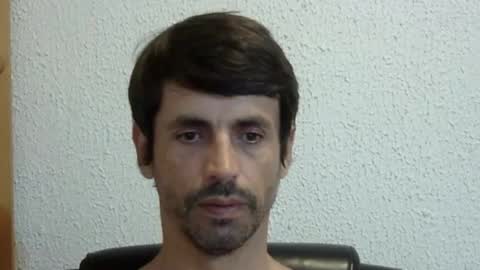 Snapshot of sterling_archer_24 chatting on January 4, 4:12 am sterling_archer_24 online show from January 4, 4:12 am