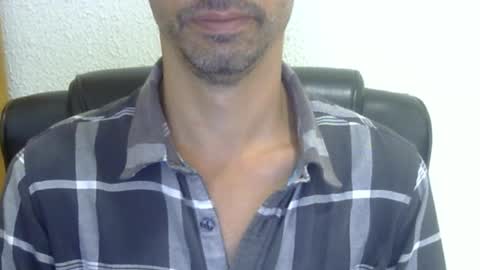 Snapshot of sterling_archer_24 chatting on February 2, 11:08 am sterling_archer_24 online show from February 2, 11:08 am