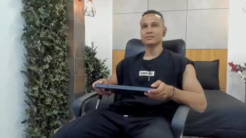    online show from February 20, 8:31 pm