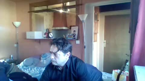 Snapshot of stevefromfrance chatting on December 26, 10:48 am stevefromfrance online show from December 26, 10:48 am