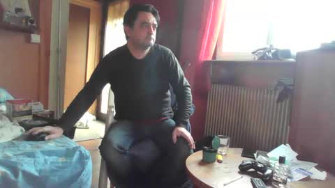 Snapshot of stevefromfrance chatting on December 30, 12:52 pm stevefromfrance online show from December 30, 12:52 pm