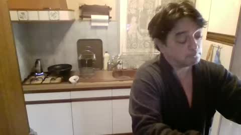 Snapshot of stevefromfrance chatting on January 4, 8:17 am stevefromfrance online show from January 4, 8:17 am