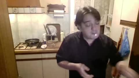 Snapshot of stevefromfrance chatting on January 4, 6:51 pm stevefromfrance online show from January 4, 6:51 pm