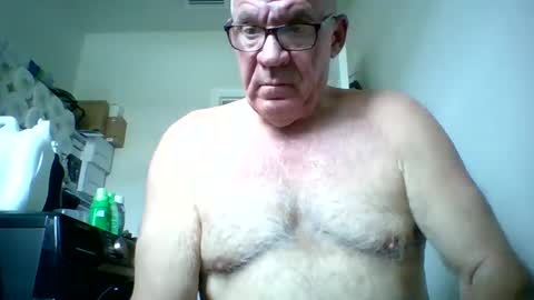 stevejons47 online show from October 11, 8:40 pm