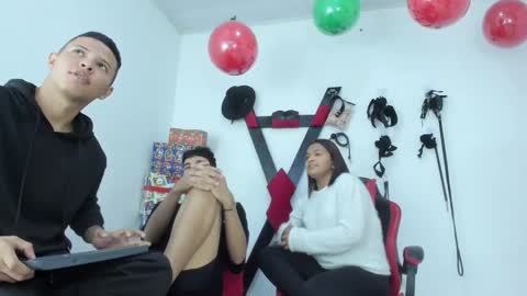 Steven online show from December 21, 12:45 pm