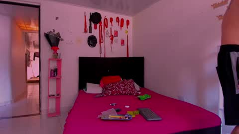 Snapshot of stevenfortaniax chatting on September 21, 6:31 pm TANIA-STEVEN online show from September 21, 6:31 pm