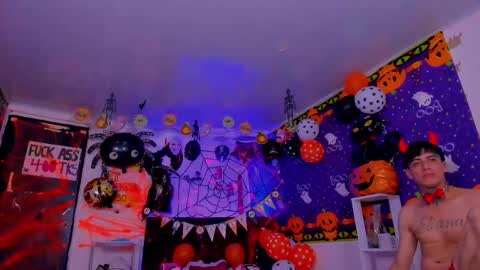 Snapshot of stevenfortaniax chatting on October 7, 4:20 am TANIA-STEVEN online show from October 7, 4:20 am