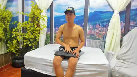 Snapshot of stevenhumps2 chatting on September 17, 2:46 am orian online show from September 17, 2:46 am