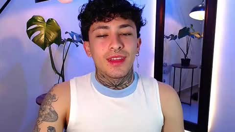 Daniel Steven Navarro online show from March 24, 10:48 pm