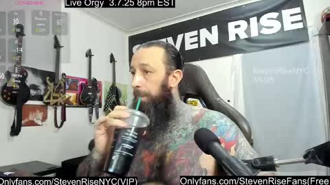 Snapshot of stevenrisenyc chatting on March 5, 12:59 am StevenRiseNYC online show from March 5, 12:59 am
