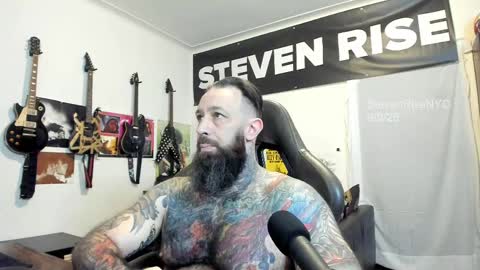 Snapshot of stevenrisenyc chatting on September 9, 10:59 am StevenRiseNYC online show from September 9, 10:59 am