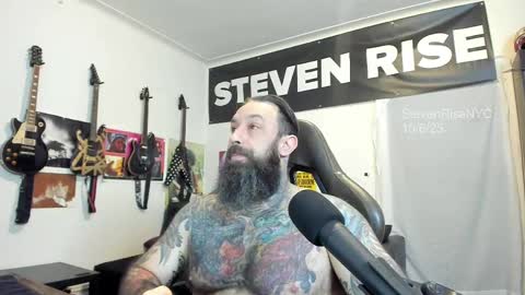 Snapshot of stevenrisenyc chatting on October 6, 12:57 pm StevenRiseNYC online show from October 6, 12:57 pm