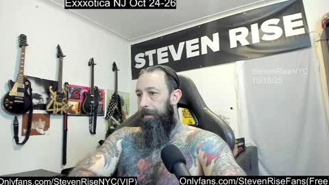 Snapshot of stevenrisenyc chatting on October 15, 1:22 pm StevenRiseNYC online show from October 15, 1:22 pm