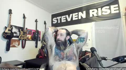 Snapshot of stevenrisenyc chatting on November 6, 2:18 pm StevenRiseNYC online show from November 6, 2:18 pm