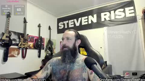 Snapshot of stevenrisenyc chatting on November 13, 2:49 pm StevenRiseNYC online show from November 13, 2:49 pm