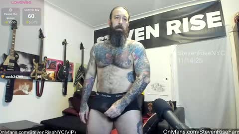 Snapshot of stevenrisenyc chatting on November 15, 12:41 am StevenRiseNYC online show from November 15, 12:41 am