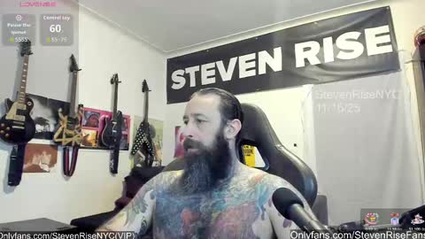 Snapshot of stevenrisenyc chatting on November 16, 10:59 pm StevenRiseNYC online show from November 16, 10:59 pm