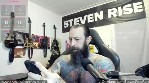 Snapshot of stevenrisenyc chatting on November 24, 11:04 pm StevenRiseNYC online show from November 24, 11:04 pm