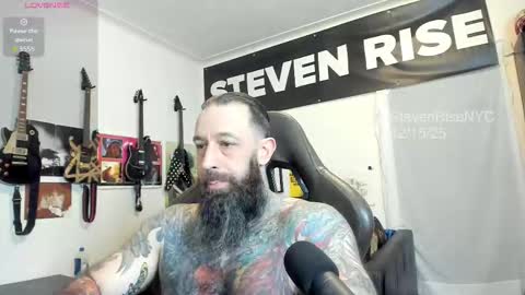 Snapshot of stevenrisenyc chatting on December 15, 3:49 pm StevenRiseNYC online show from December 15, 3:49 pm