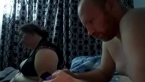 AA online show from December 5, 2:31 am