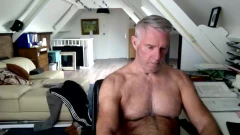 stevetwo online show from May 4, 11:39 am