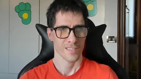 Snapshot of stevex870 chatting on October 10, 2:38 pm Steve online show from October 10, 2:38 pm