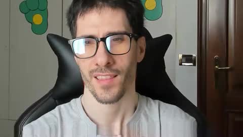 Snapshot of stevex870 chatting on October 18, 1:12 pm Steve online show from October 18, 1:12 pm