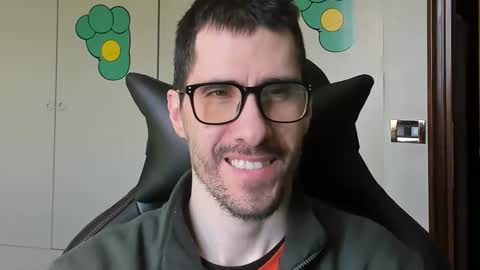 Steve online show from April 3, 8:23 am