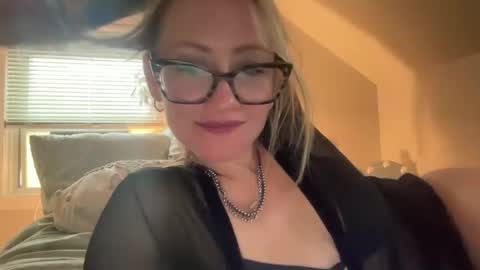 StevieGirl4U online show from October 25, 8:36 pm
