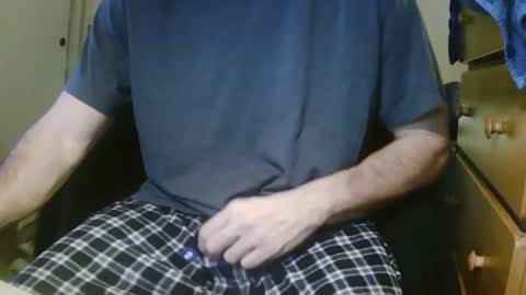 Chillguy online show from December 30, 3:25 am