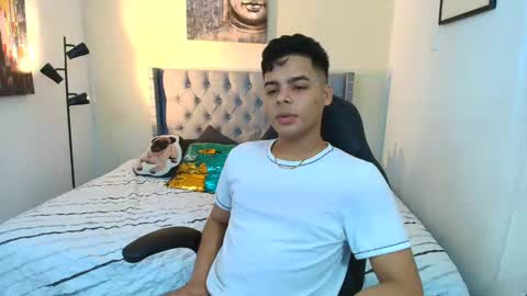 Snapshot of stewart_mateo_ chatting on September 25, 2:37 am stewart online show from September 25, 2:37 am