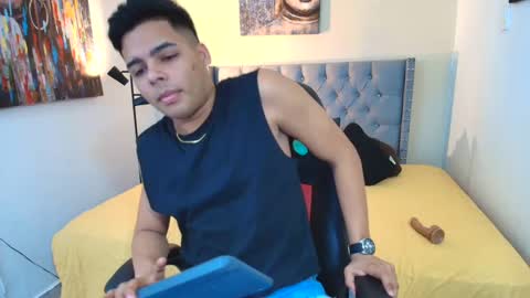 Snapshot of stewart_mateo_ chatting on September 26, 2:37 am stewart online show from September 26, 2:37 am