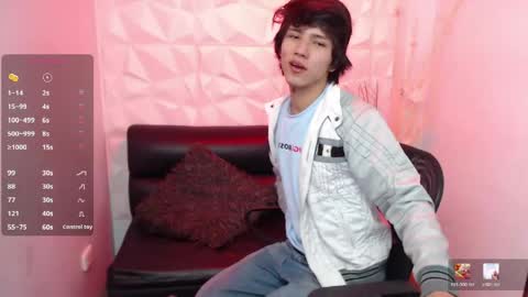 Snapshot of stich_23 chatting on April 30, 8:57 pm Stich online show from April 30, 8:57 pm
