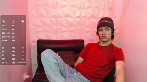 Snapshot of stich_23 chatting on May 9, 2:11 pm Stich online show from May 9, 2:11 pm