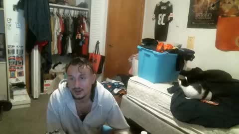 stickey online show from October 31, 4:57 am