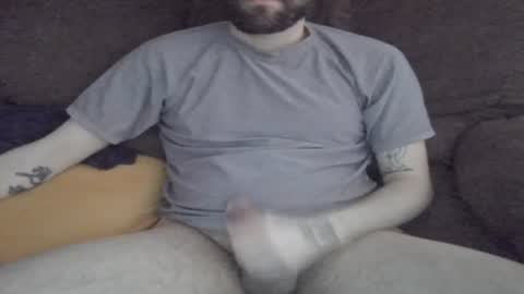 Snapshot of stickywhiteslime chatting on March 23, 7:18 pm stickywhiteslime online show from March 23, 7:18 pm
