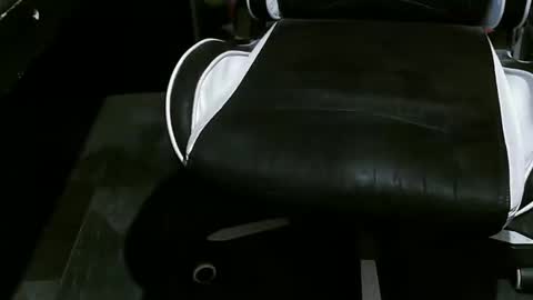 Snapshot of stiffler83pl chatting on March 2, 2:36 am stiffler83pl online show from March 2, 2:36 am