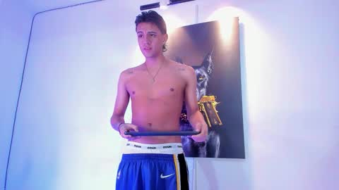 Stiven  brendan online show from November 28, 7:00 am