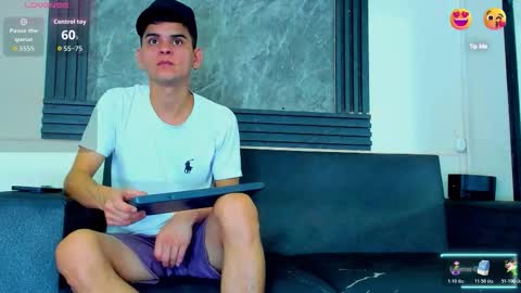 friends online show from December 15, 4:28 am