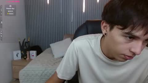 Snapshot of stiwentwink chatting on June 24, 2:16 pm Stiwen online show from June 24, 2:16 pm