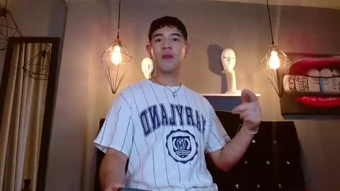 Snapshot of stone_axel chatting on June 10, 7:35 pm Axel online show from June 10, 7:35 pm