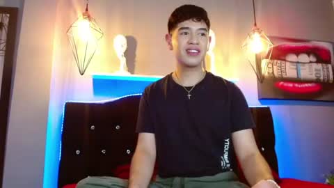 Snapshot of stone_axel chatting on June 11, 8:07 pm Axel online show from June 11, 8:07 pm