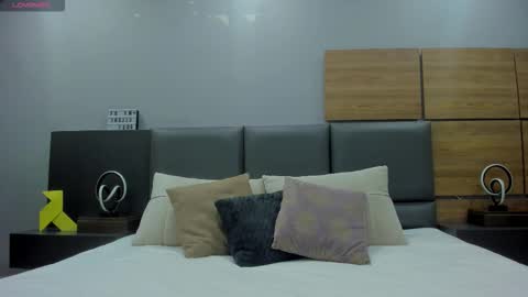 Snapshot of stone_lee_ chatting on October 12, 8:41 pm Stone Lee online show from October 12, 8:41 pm