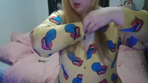 Haily online show from December 10, 11:32 am