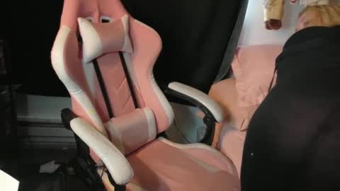 Haily online show from March 9, 7:37 pm