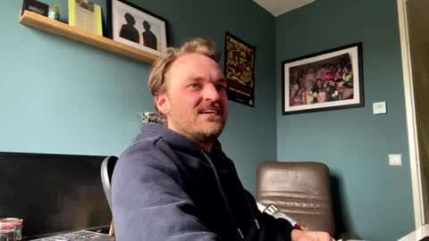 Snapshot of stonednboner chatting on March 1, 1:51 pm Stonerboner online show from March 1, 1:51 pm