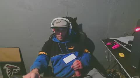 Snapshot of stonedpanda77 chatting on December 24, 2:54 am stonedpanda77 online show from December 24, 2:54 am