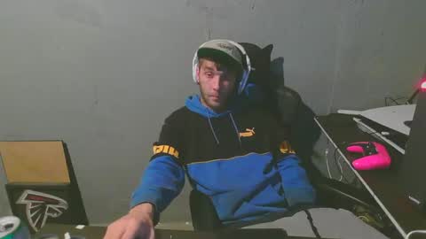 Snapshot of stonedpanda77 chatting on December 24, 6:00 am stonedpanda77 online show from December 24, 6:00 am