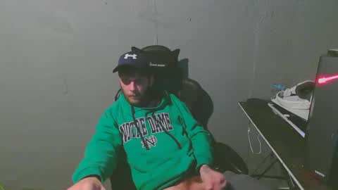 Snapshot of stonedpanda77 chatting on January 12, 5:03 am stonedpanda77 online show from January 12, 5:03 am